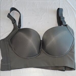 Gray Padded Under Wired T- shirt Bra Adjustable straps back closure zise 36/80.